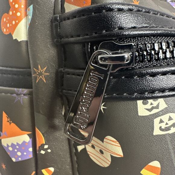 Loungefly Halloween Disney Mickey Mouse Snacks Backpack Park Exclusive main image 6